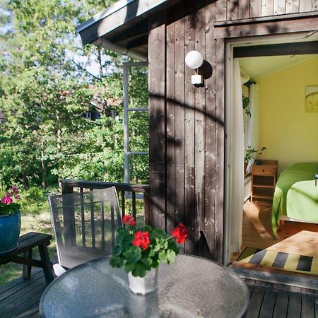 B&B Eco-Village 12 Min From City Ville de Ville de Stockholm Extérieur photo